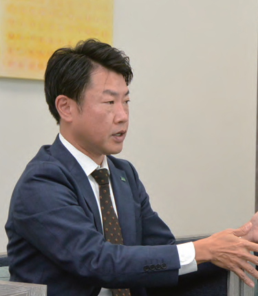 村田氏