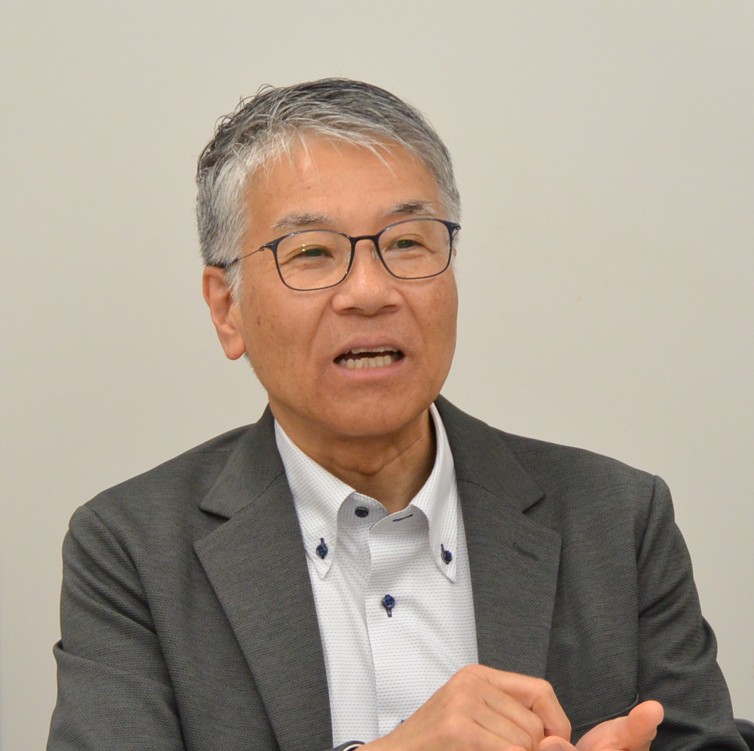 端山氏